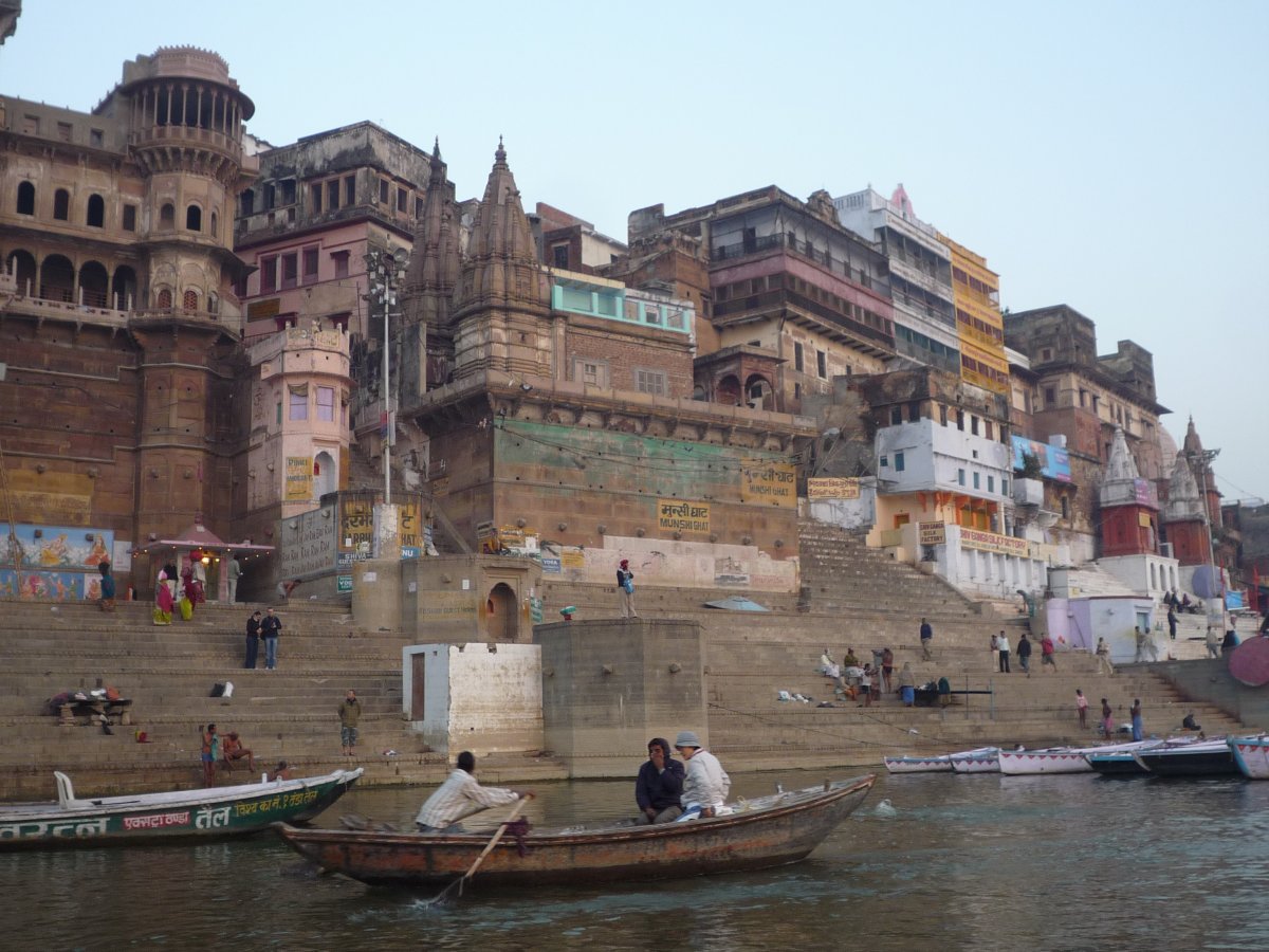 Sunrise - Bank of river Ganga90